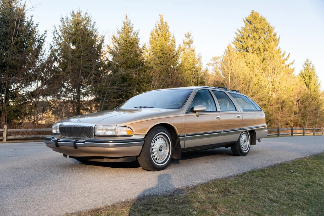 1994 Buick Roadmaster - Image 3 of 31