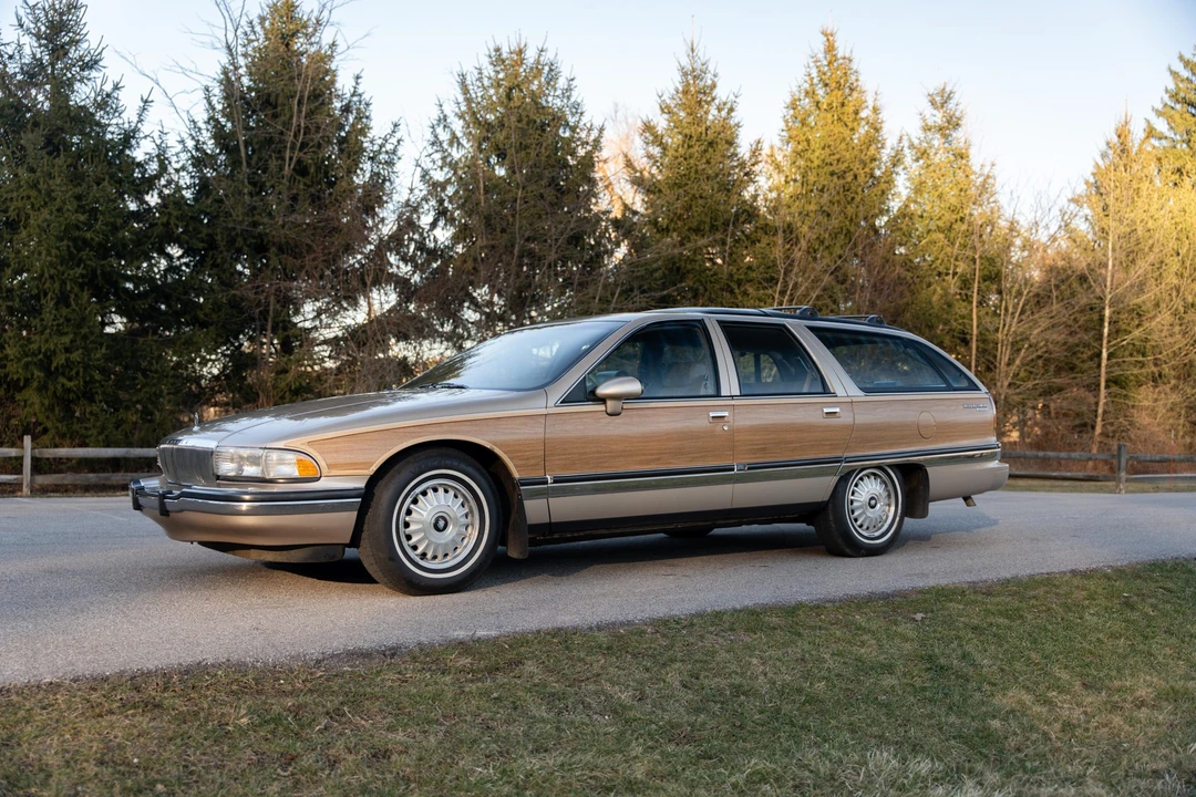1994 Buick Roadmaster - Image 4 of 31
