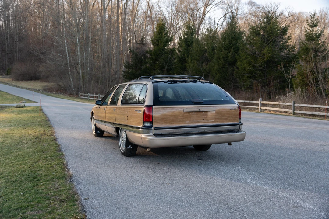 1994 Buick Roadmaster - Image 11 of 31