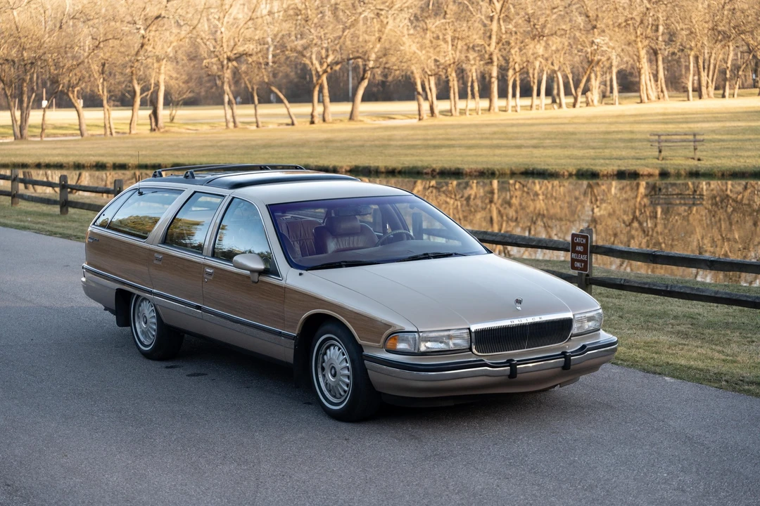 1994 Buick Roadmaster - Image 24 of 31