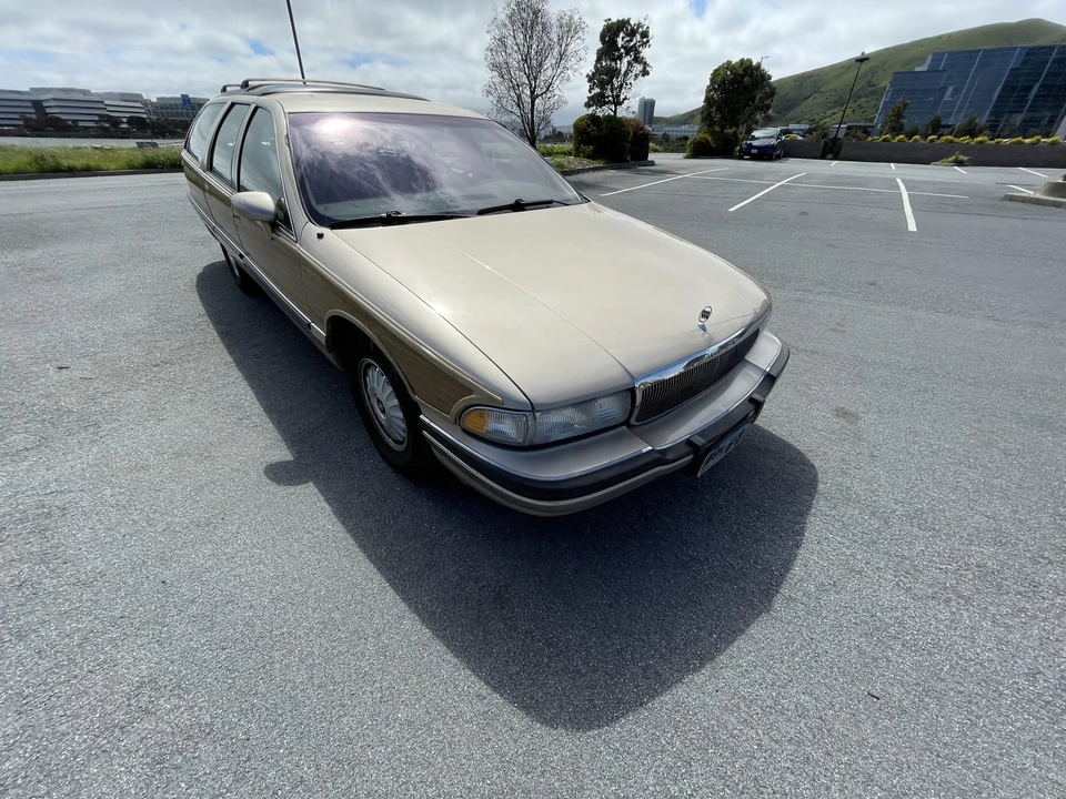 1994 Buick Roadmaster - Image 22 of 31