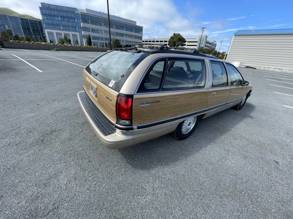 1994 Buick Roadmaster - Image 25 of 31
