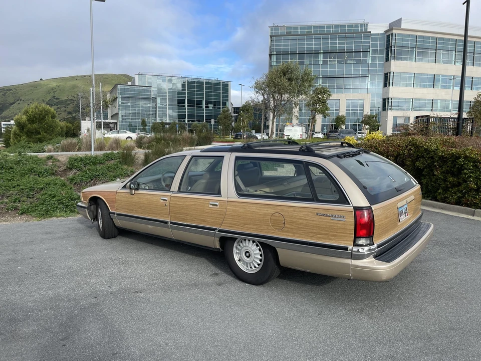 1994 Buick Roadmaster - Image 12 of 31