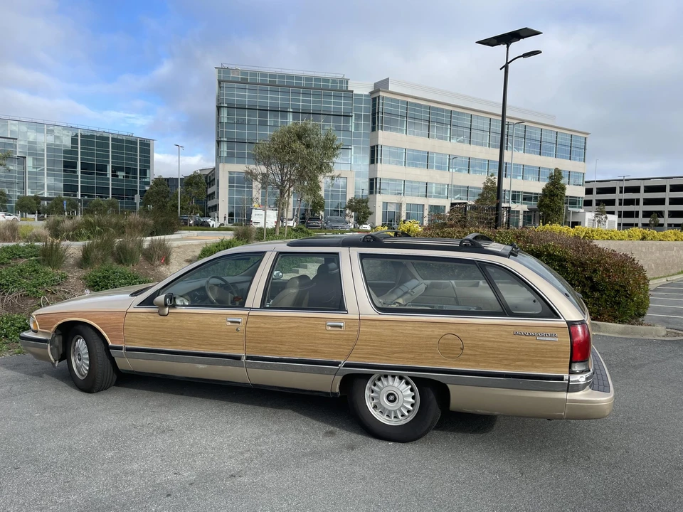 1994 Buick Roadmaster - Image 13 of 31