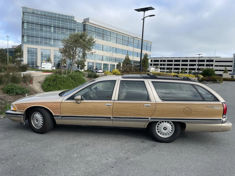1994 Buick Roadmaster - Image 14 of 31