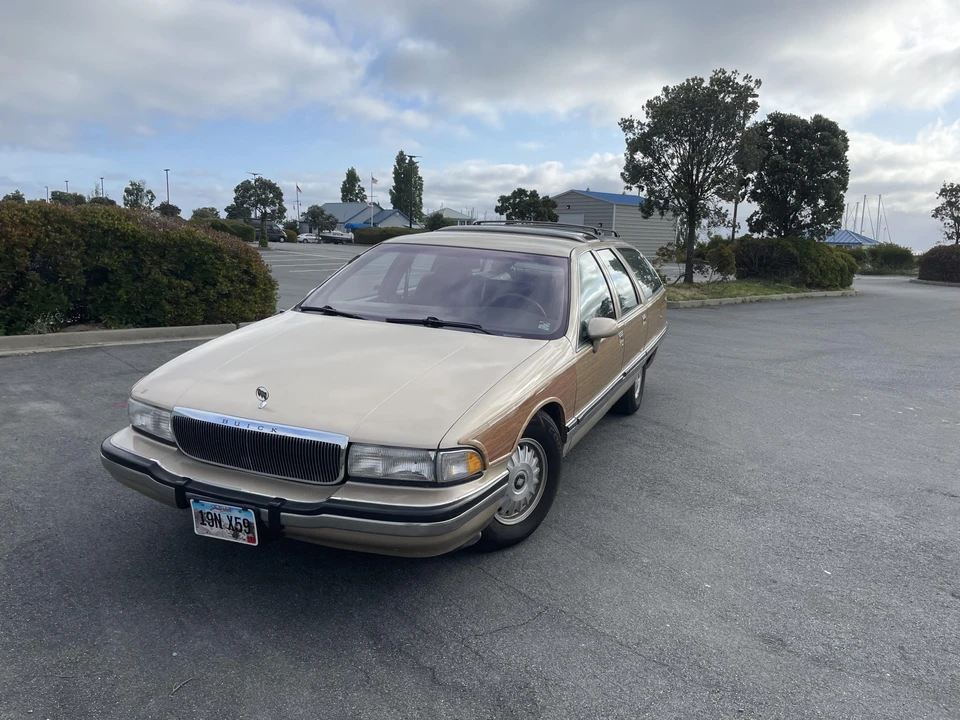 1994 Buick Roadmaster - Image 17 of 31