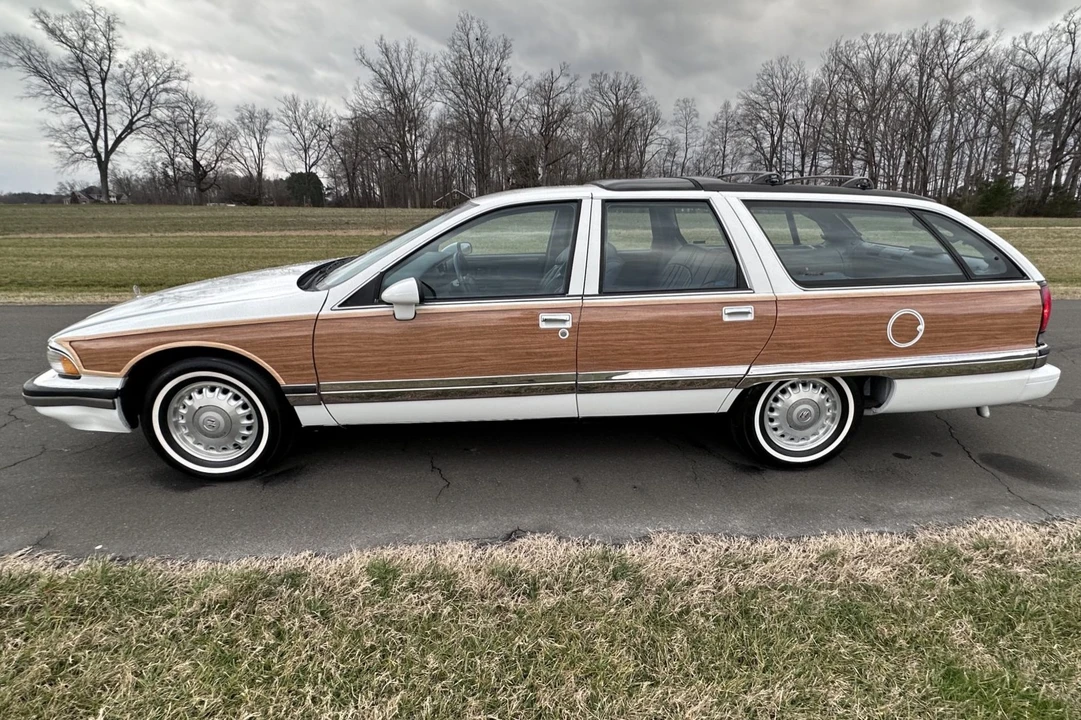1994 Buick Roadmaster - Image 3 of 31