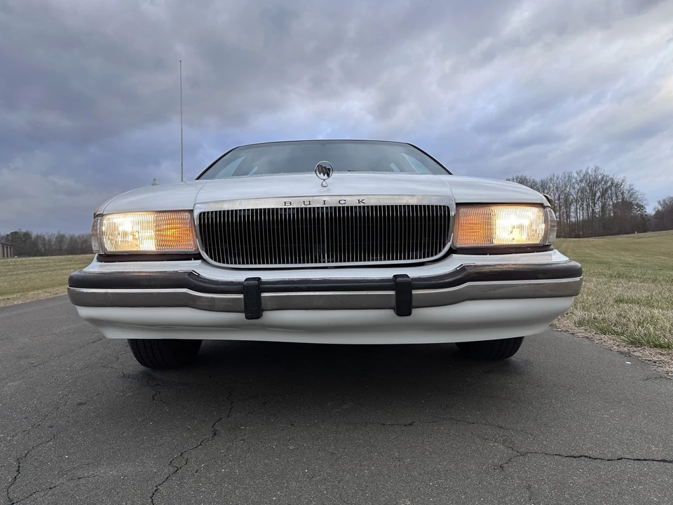 1994 Buick Roadmaster - Image 12 of 31