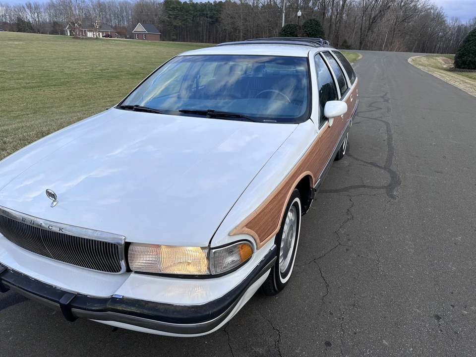 1994 Buick Roadmaster - Image 16 of 31