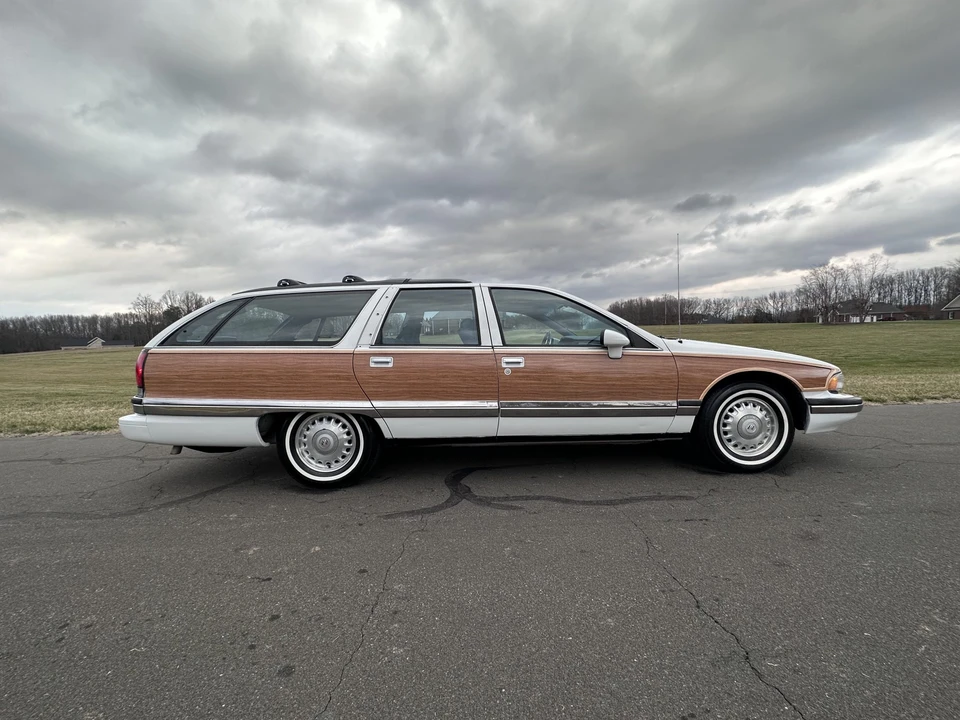 1994 Buick Roadmaster - Image 7 of 31