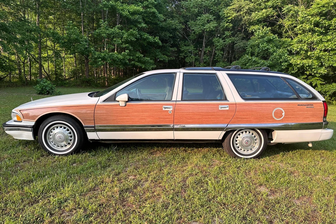 1994 Buick Roadmaster - Image 3 of 31