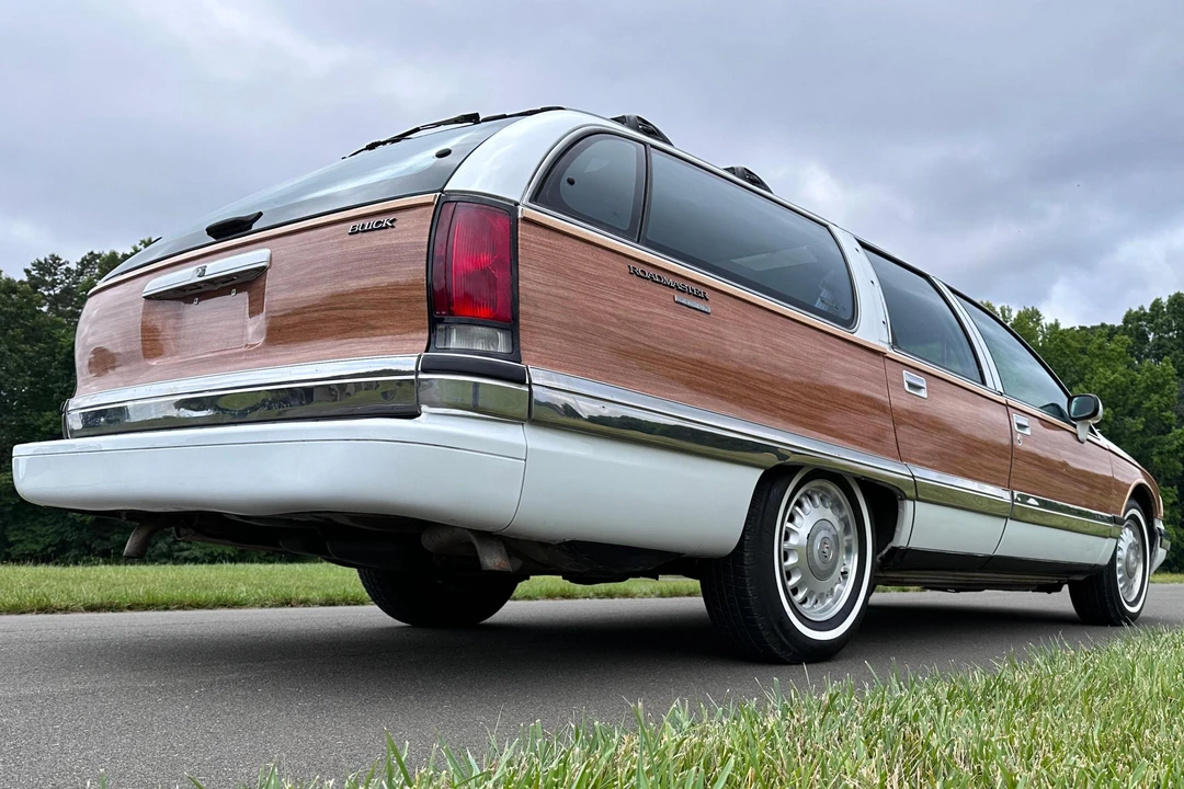 1994 Buick Roadmaster - Image 4 of 31