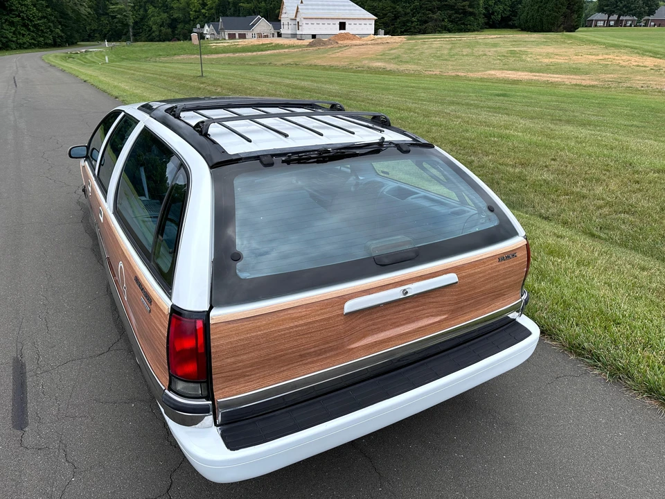 1994 Buick Roadmaster - Image 11 of 31