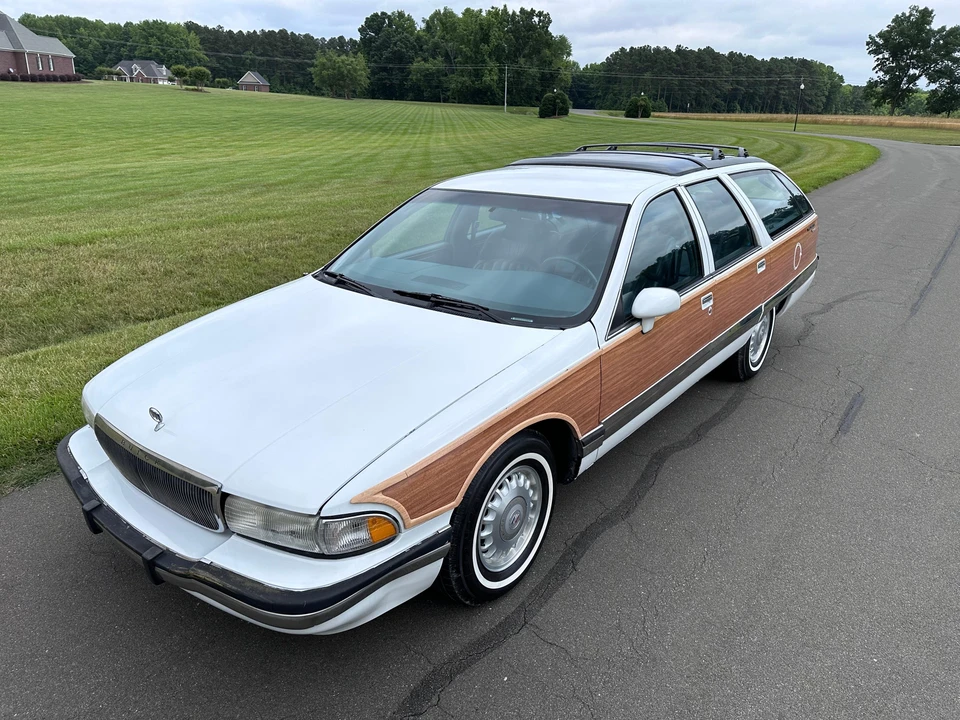 1994 Buick Roadmaster - Image 8 of 31
