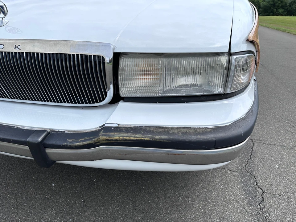 1994 Buick Roadmaster - Image 22 of 31