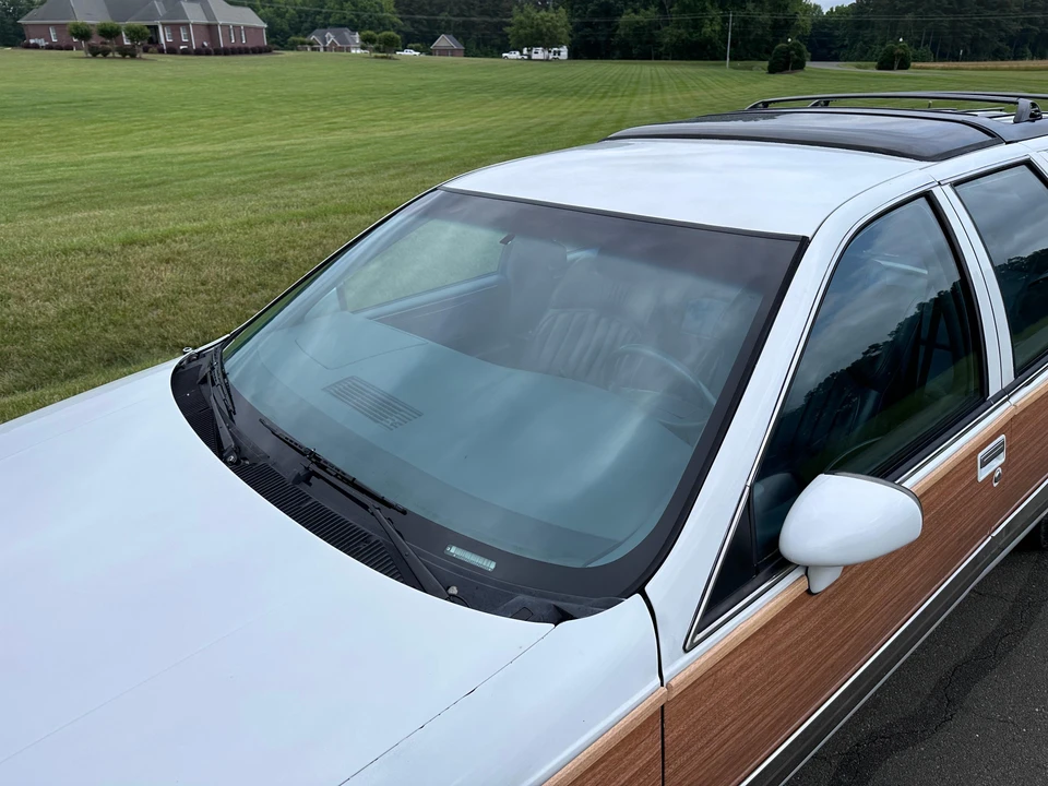 1994 Buick Roadmaster - Image 25 of 31