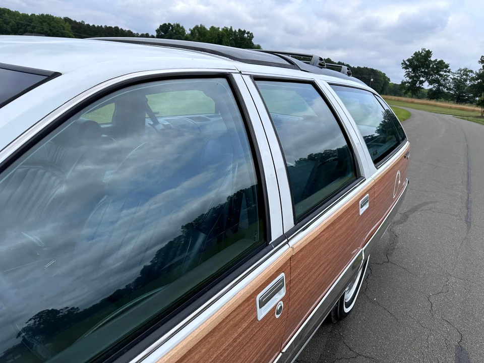 1994 Buick Roadmaster - Image 29 of 31
