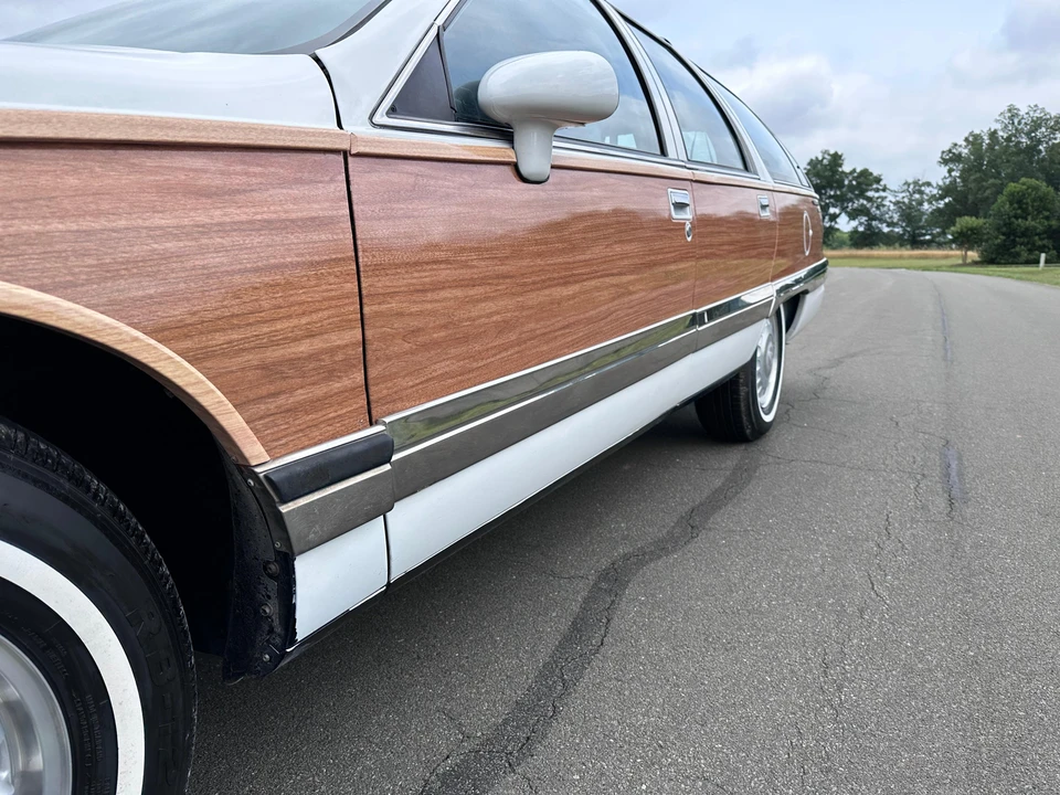 1994 Buick Roadmaster - Image 24 of 31