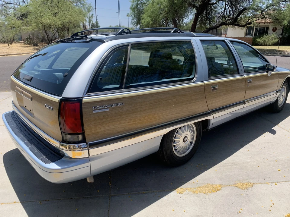 1994 Buick Roadmaster - Image 22 of 31