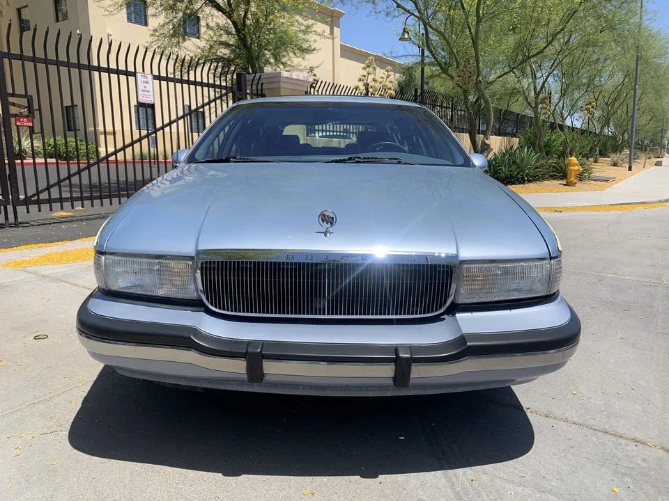 1994 Buick Roadmaster - Image 11 of 31