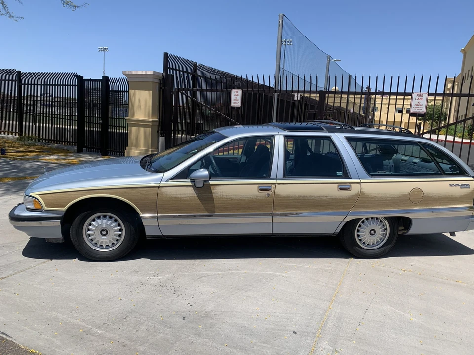 1994 Buick Roadmaster - Image 3 of 31