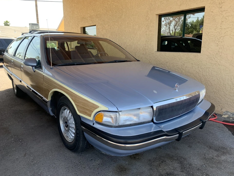 1994 Buick Roadmaster - Image 14 of 31