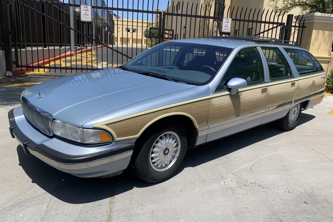 1994 Buick Roadmaster - Image 5 of 31