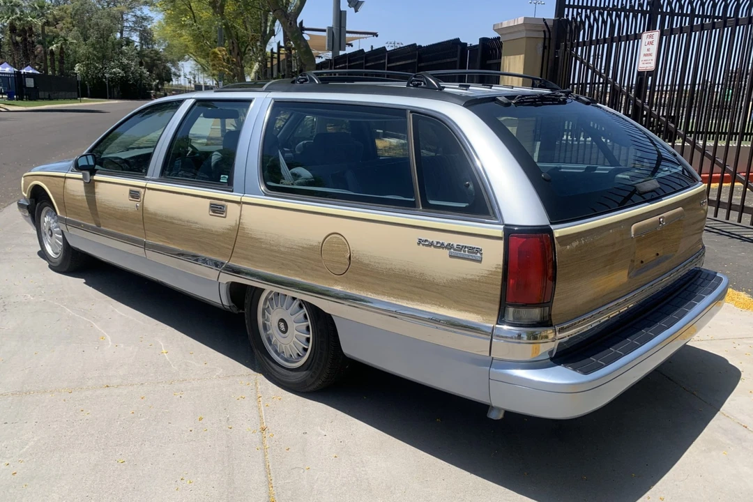 1994 Buick Roadmaster - Image 27 of 31