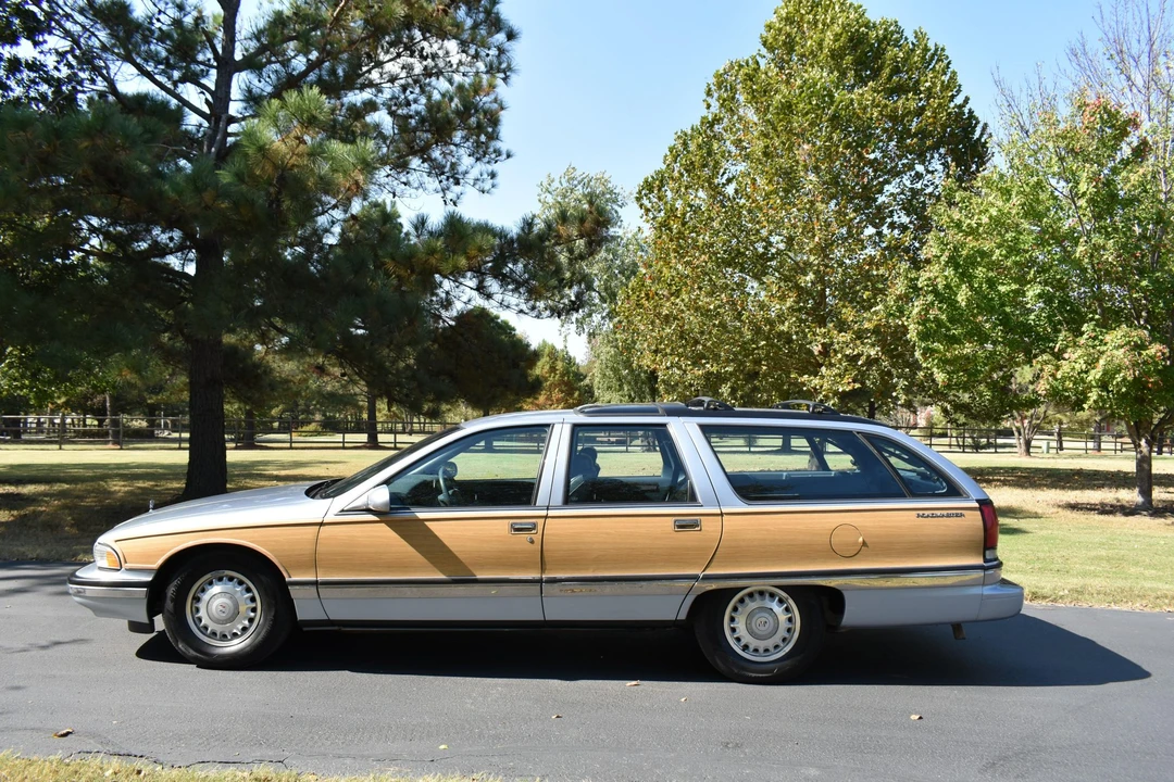 1994 Buick Roadmaster - Image 24 of 31