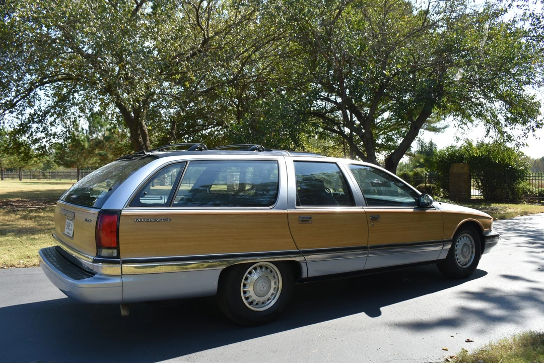 1994 Buick Roadmaster - Image 15 of 31