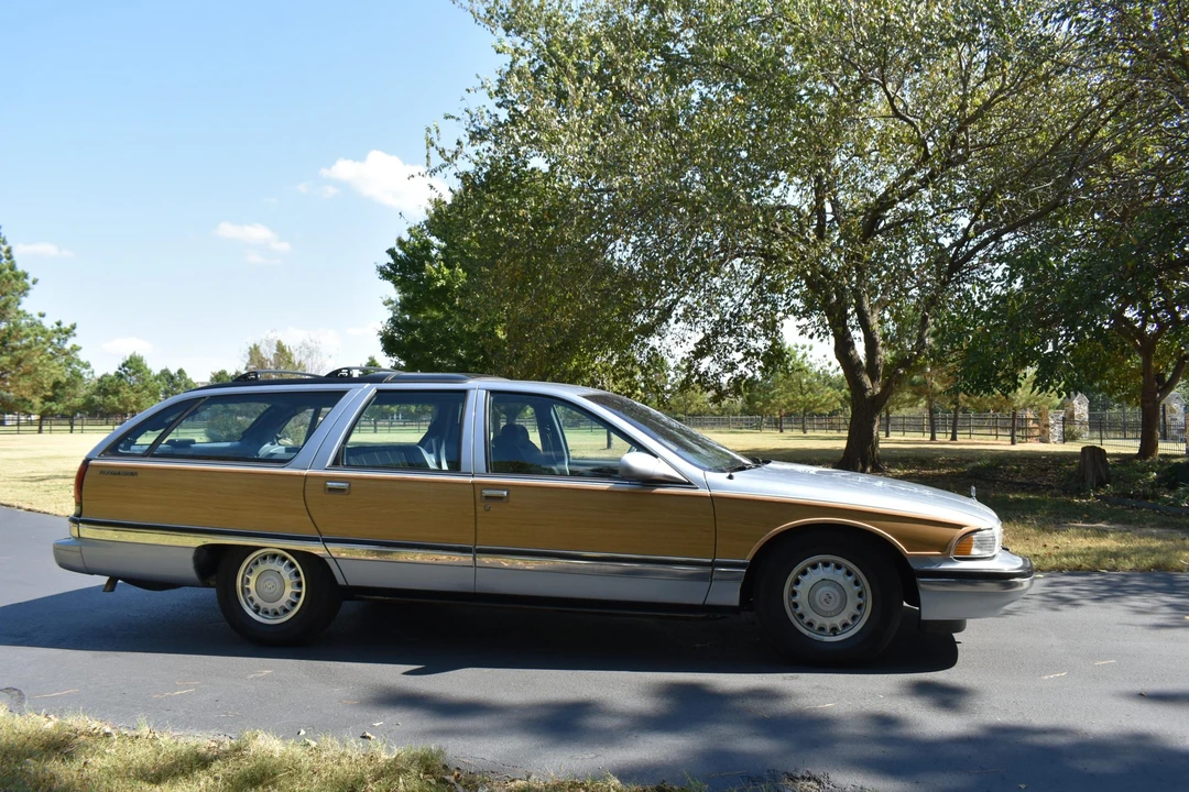 1994 Buick Roadmaster - Image 11 of 31