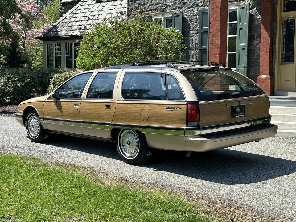 1994 Buick Roadmaster - Image 16 of 31
