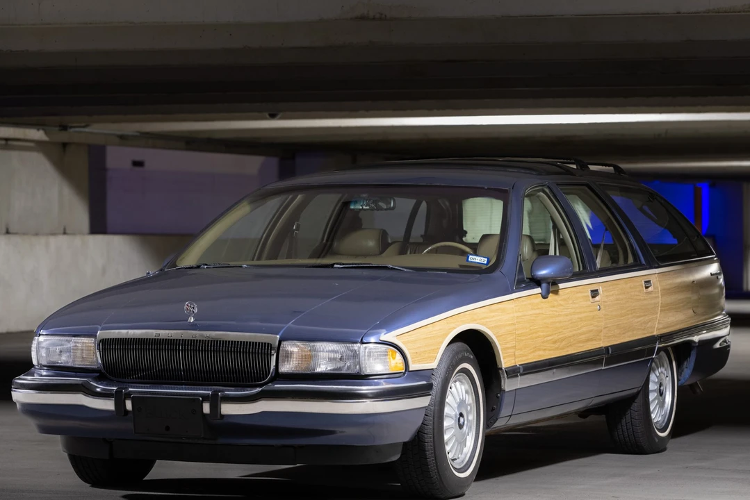 1994 Buick Roadmaster - Image 10 of 31