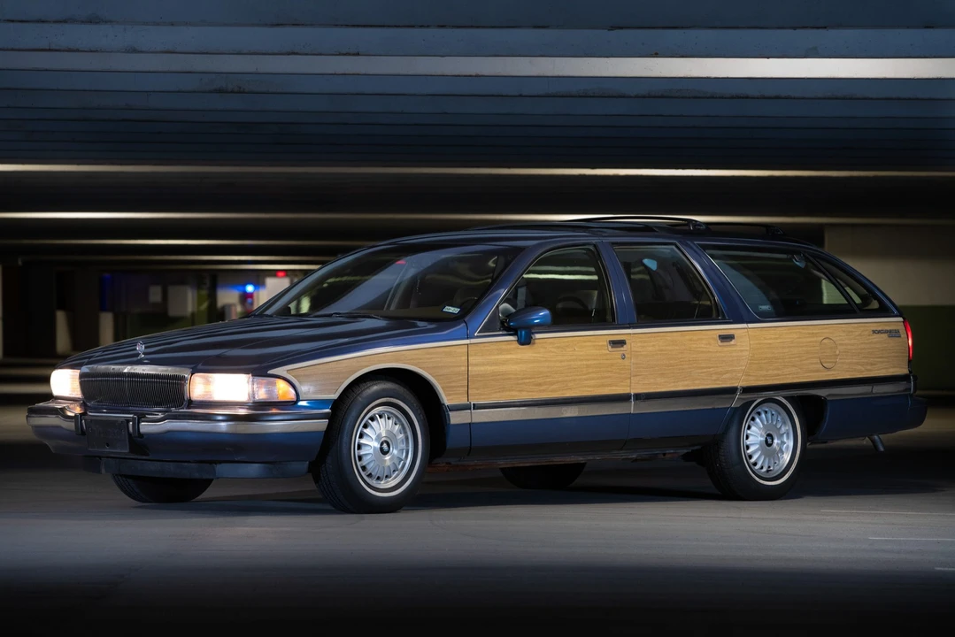 1994 Buick Roadmaster - Image 9 of 31