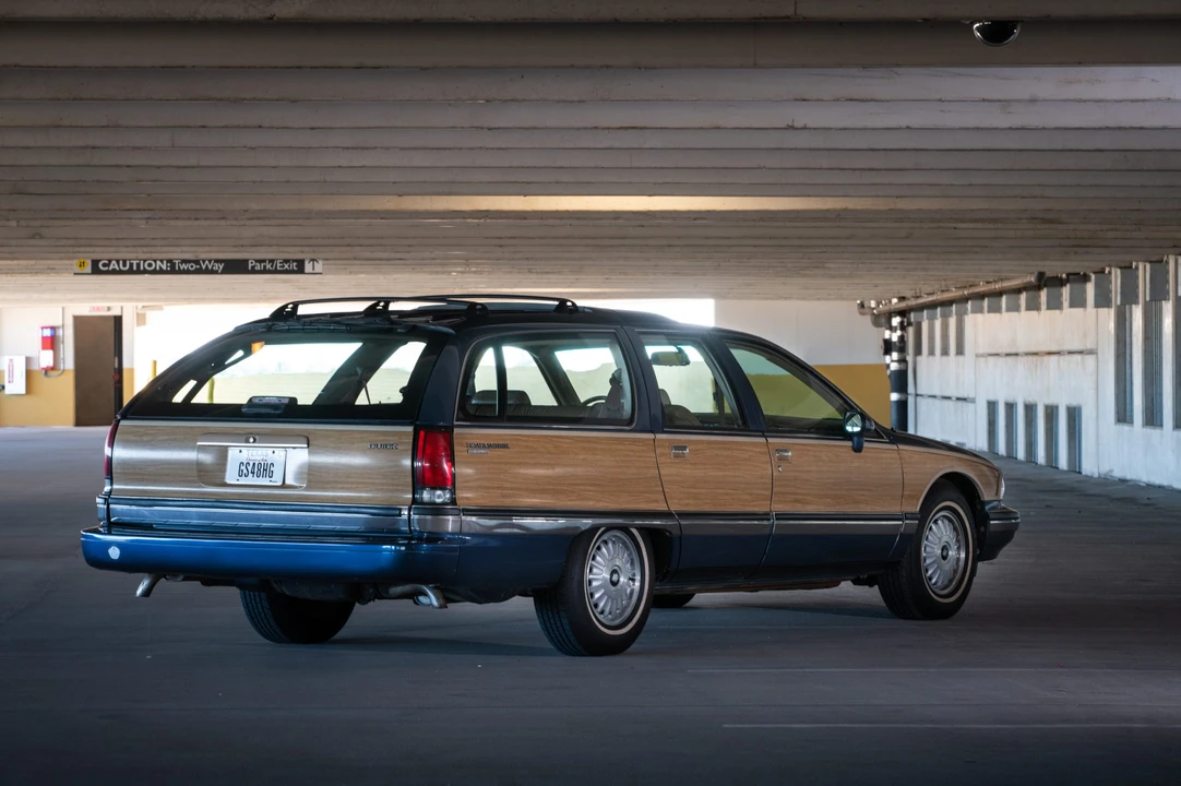 1994 Buick Roadmaster - Image 16 of 31