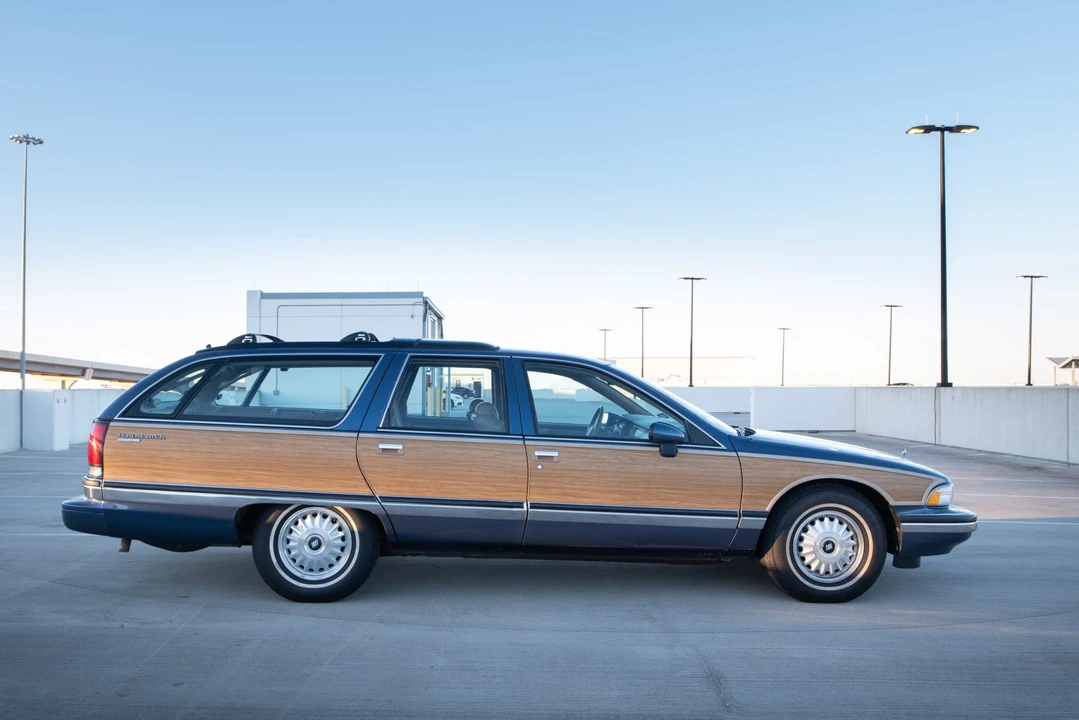 1994 Buick Roadmaster - Image 3 of 31