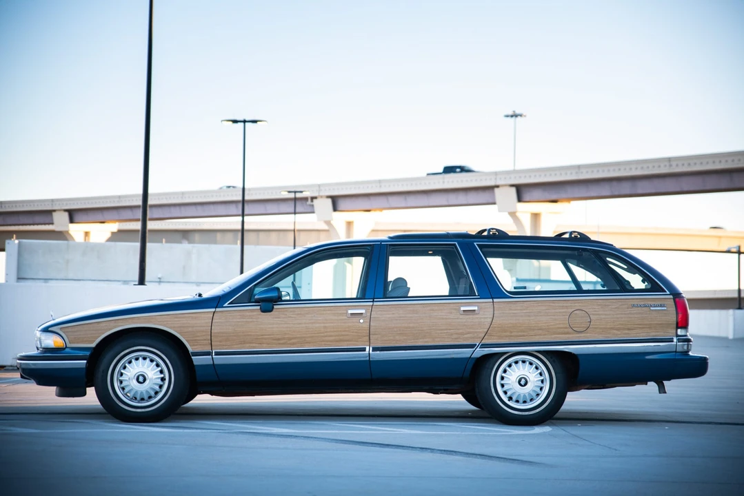 1994 Buick Roadmaster - Image 8 of 31