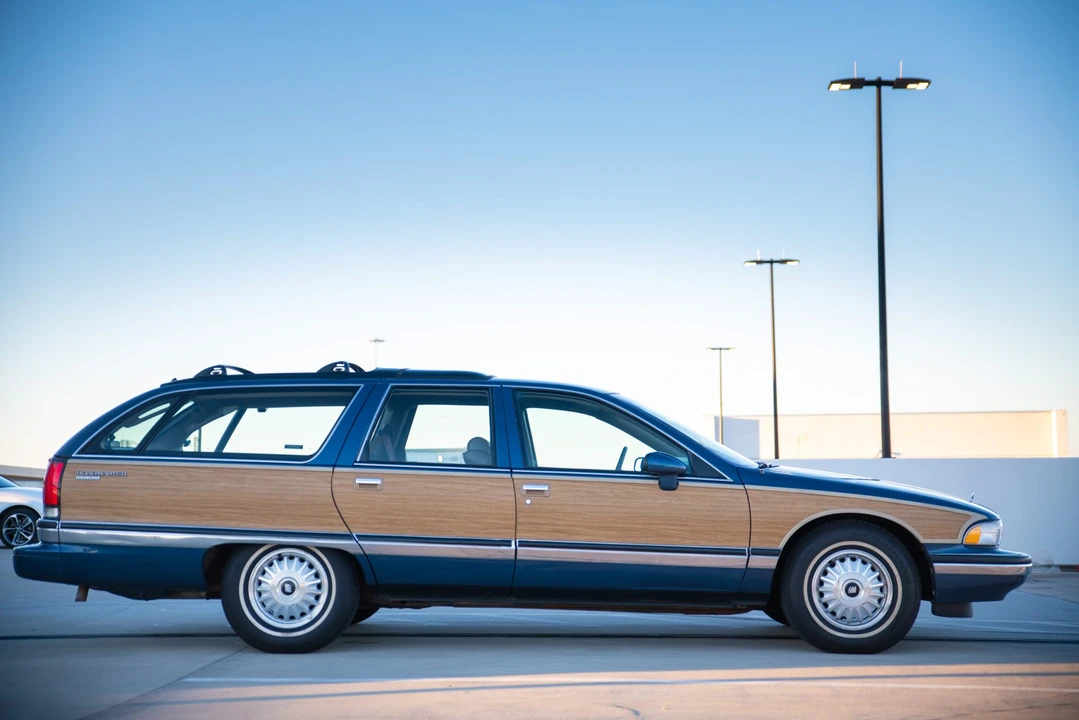 1994 Buick Roadmaster - Image 4 of 31