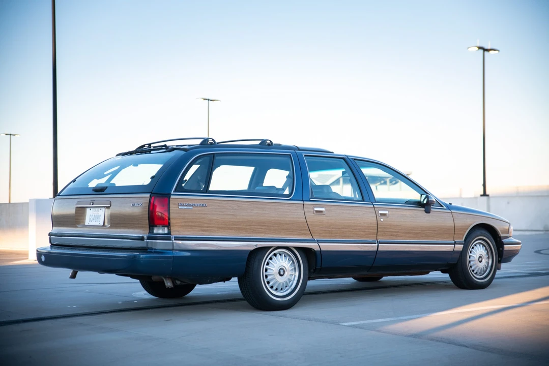 1994 Buick Roadmaster - Image 5 of 31