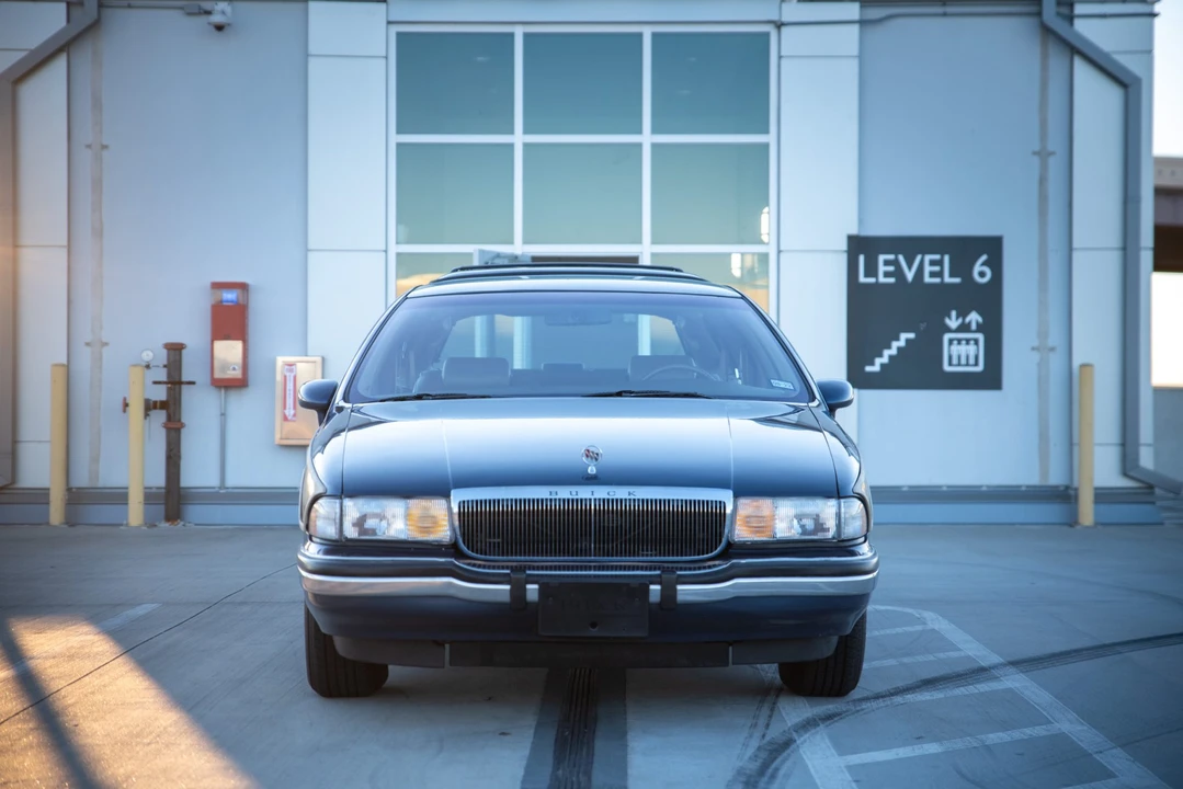 1994 Buick Roadmaster - Image 23 of 31