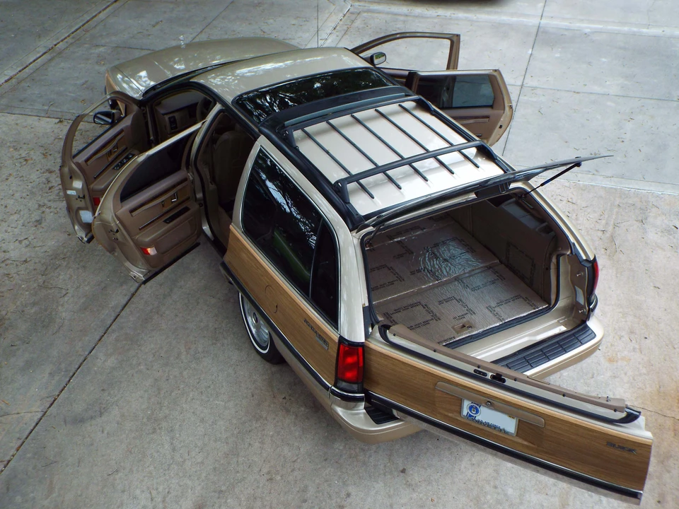 1994 Buick Roadmaster - Image 11 of 31