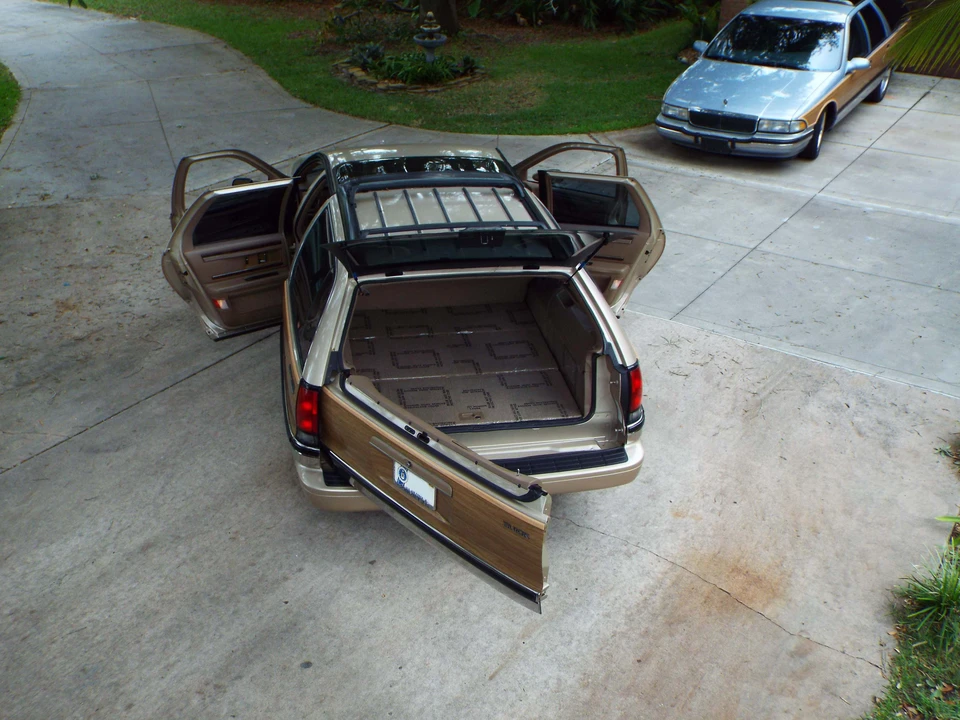 1994 Buick Roadmaster - Image 13 of 31