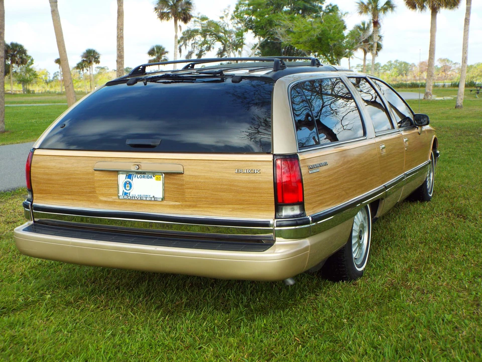 1994 Buick Roadmaster - Image 5 of 31