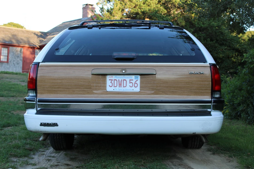 1994 Buick Roadmaster - Image 28 of 31