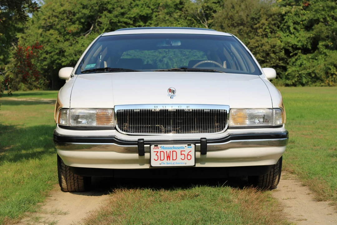 1994 Buick Roadmaster - Image 15 of 31