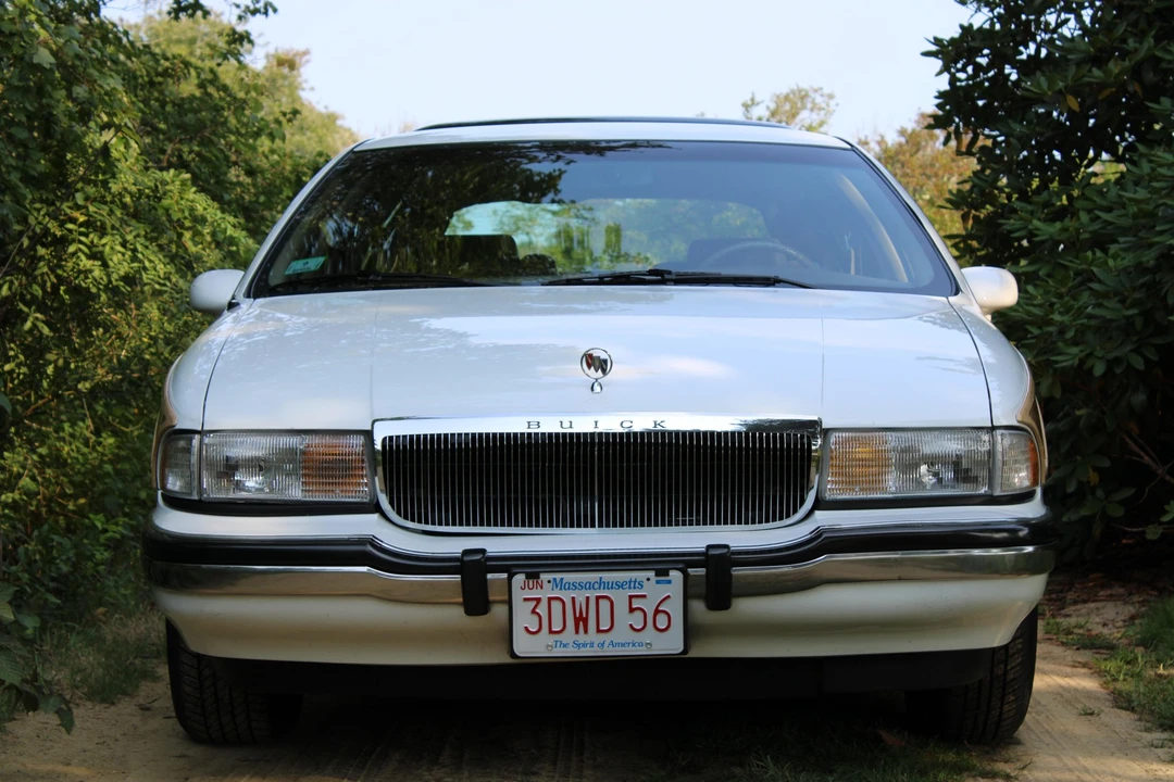 1994 Buick Roadmaster - Image 16 of 31