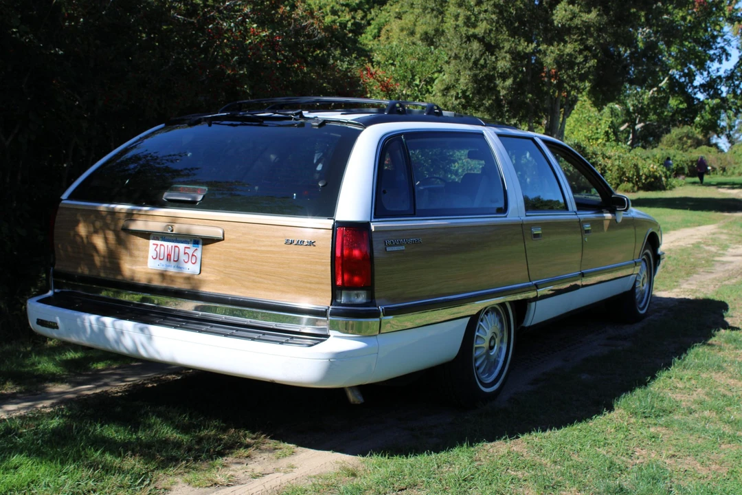 1994 Buick Roadmaster - Image 23 of 31