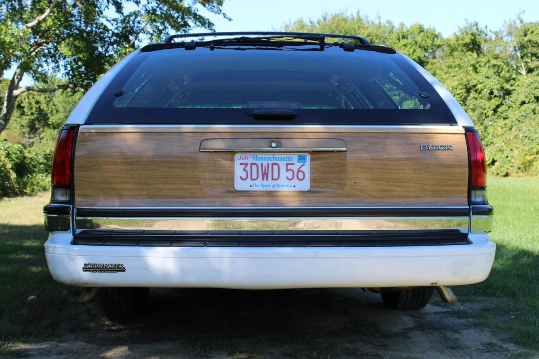 1994 Buick Roadmaster - Image 27 of 31