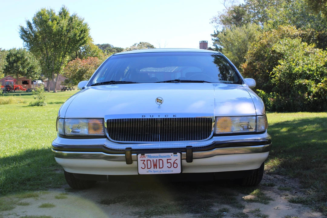 1994 Buick Roadmaster - Image 13 of 31