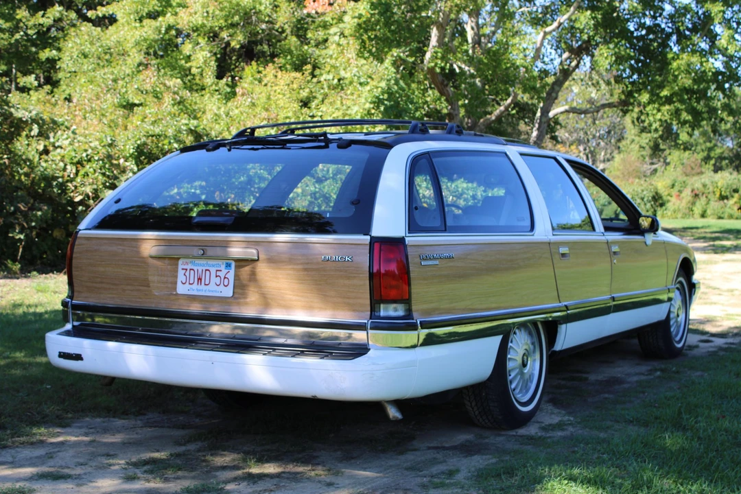 1994 Buick Roadmaster - Image 22 of 31